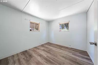600 SE Edgewood St, Winston, OR 97496 - Photo 16