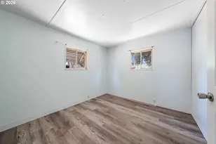 600 SE Edgewood St, Winston, OR 97496 - Photo 16