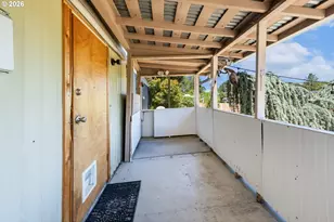 600 SE Edgewood St, Winston, OR 97496 - Photo 24