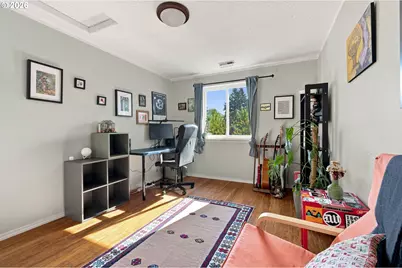 10016 N Polk Ave, Portland, OR 97203 - Photo 22