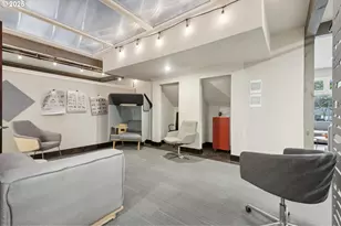 821 NW 16th Ave, Portland, OR 97209 - Photo 6