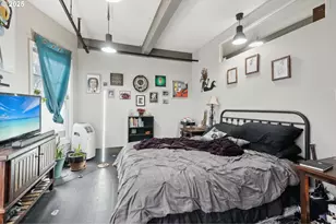 821 NW 16th Ave, Portland, OR 97209 - Photo 36