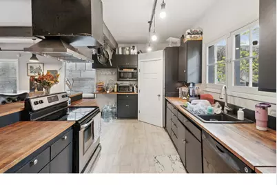 821 NW 16th Ave, Portland, OR 97209 - Photo 28