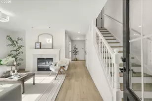 10618 SW Garden Park Pl, Portland, OR 97223 - Photo 6