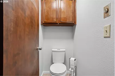 103 N 21st Ave, Kelso, WA 98626 - Photo 24