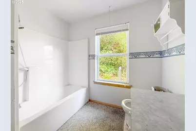 1475 Seacrest Ln, Brookings, OR 97415 - Photo 16