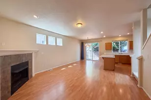 17615 SW Falling Leaf Ct, Beaverton, OR 97003 - Photo 2