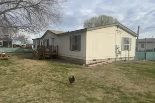 450 Wayne St, Stanfield, OR 97875 - Photo 1