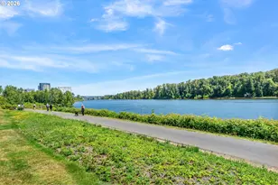 5250 S Landing Dr, Portland, OR 97239 - Photo 30