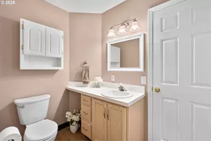 8910 N Edison St N, Portland, OR 97203 - Photo 20