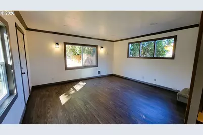 1445 W 11th Ave, Eugene, OR 97402 - Photo 20