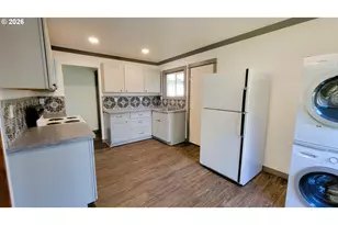 1445 W 11th Ave, Eugene, OR 97402 - Photo 22
