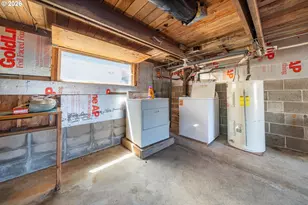 1556 NW 25th St, Lincoln City, OR 97367 - Photo 26