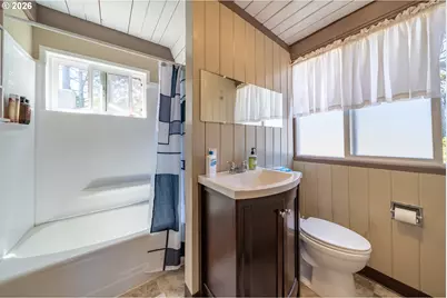 1556 NW 25th St, Lincoln City, OR 97367 - Photo 18