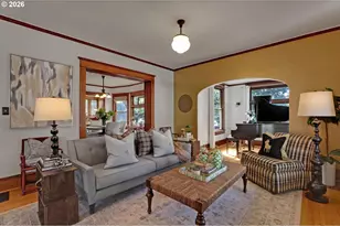 2406 NE Halsey St, Portland, OR 97232 - Photo 8