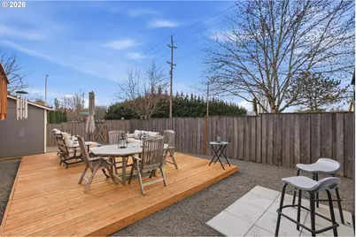 2319 N Roger Smith Dr, Newberg, OR 97132 - Photo 38