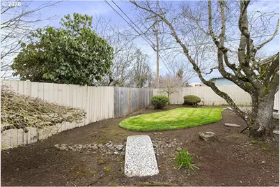 13601 NE Sacramento St, Portland, OR 97230 - Photo 20