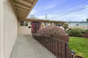 13601 NE Sacramento St, Portland, OR 97230 - Photo 2