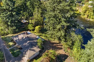 245 SW Linn Pl, Mill City, OR 97360 - Photo 36