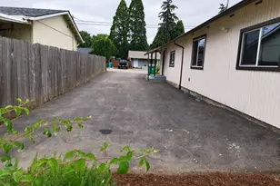 10316 SE Liebe St, Portland, OR 97266 - Photo 22