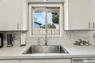 8400 NE Royal St, Vancouver, WA 98662 - Photo 14