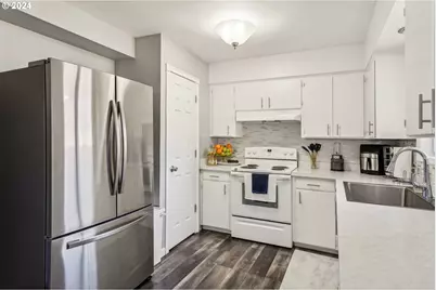 8400 NE Royal St, Vancouver, WA 98662 - Photo 14