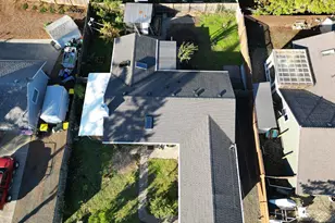 2045 19th St, Florence, OR 97439 - Photo 2