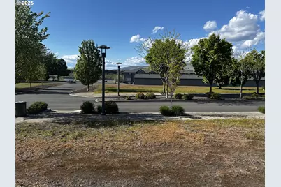 1700 Lone Pine Blvd, The Dalles, OR 97058 - Photo 4
