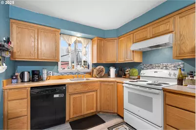 2045 Liberty St, Salem, OR 97301 - Photo 8