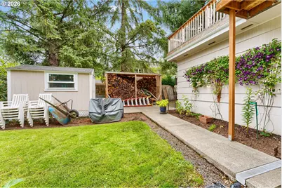 8925 SW Caroline Dr, Portland, OR 97225 - Photo 38