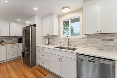 8925 SW Caroline Dr, Portland, OR 97225 - Photo 12