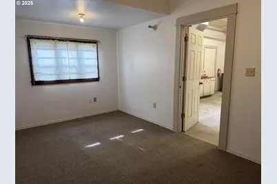 4001 E 18th St, Vancouver, WA 98661 - Photo 28