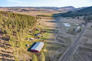 71459 Valley View Rd, Elgin, OR 97827 - Photo 2