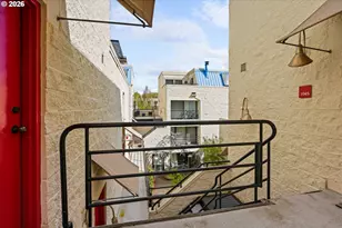 1947 NW Hoyt St, Portland, OR 97209 - Photo 36
