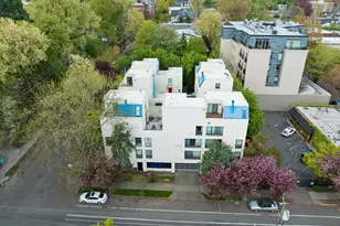 1947 NW Hoyt St, Portland, OR 97209 - Photo 24