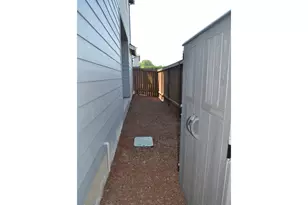 603 Pickering Ln, Woodburn, OR 97071 - Photo 18