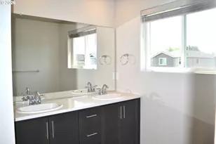 603 Pickering Ln, Woodburn, OR 97071 - Photo 10