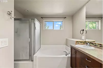 10510 NE 21st Ct, Vancouver, WA 98686 - Photo 36