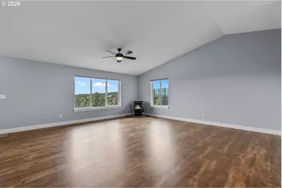 5798 SE Grant Rd, Prineville, OR 97754 - Photo 6