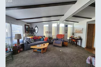 5422 Portland Rd NE #127, Salem, OR 97305 - Photo 16