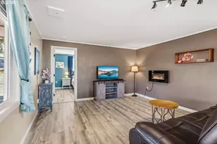 1214 Moore St, Brookings, OR 97415 - Photo 12