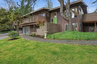 4148 SW 43rd Ave, Portland, OR 97221 - Photo 2