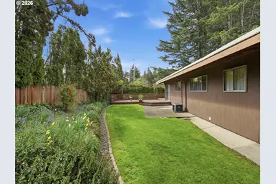 4148 SW 43rd Ave, Portland, OR 97221 - Photo 32