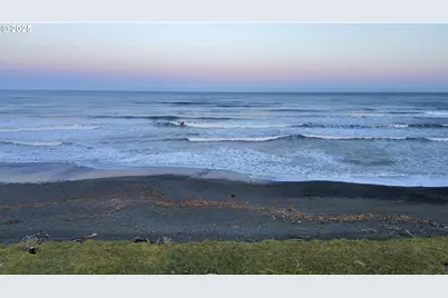 94050 Emerson Cir, Gold Beach, OR 97444 - Photo 42