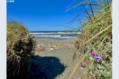 94050 Emerson Cir, Gold Beach, OR 97444 - Photo 36