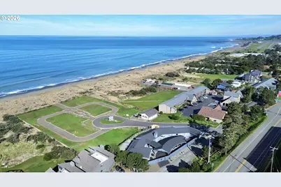 94050 Emerson Cir, Gold Beach, OR 97444 - Photo 4