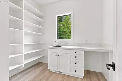 4620 SW Cullen Blvd, Portland, OR 97221 - Photo 12