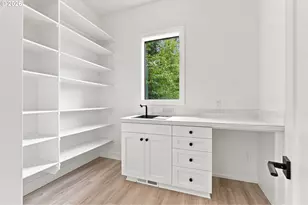 4620 SW Cullen Blvd, Portland, OR 97221 - Photo 12