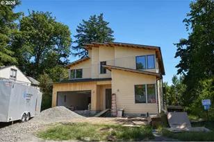 4620 SW Cullen Blvd, Portland, OR 97221 - Photo 2