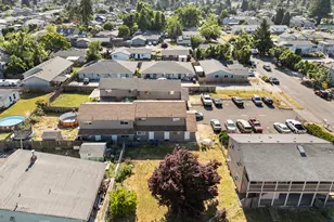 1180 R St, Springfield, OR 97477 - Photo 6